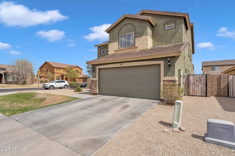 6409 49th Dr, Laveen, AZ 85339