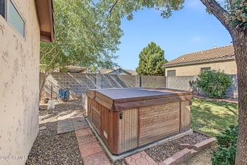 6409 N 84th Ln, Glendale, AZ 85305