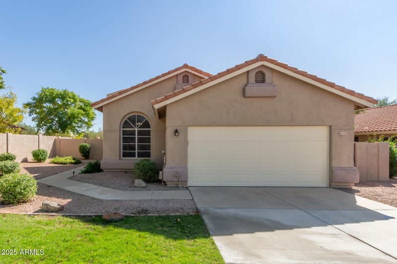 6409 Redmont Dr, Mesa, AZ 85215