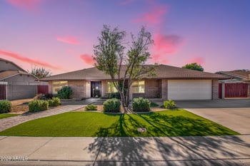 6409 Riviera Dr, Glendale, AZ 85304