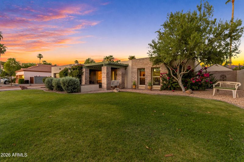 6409 S Hazelton Ln, Tempe, AZ 85283