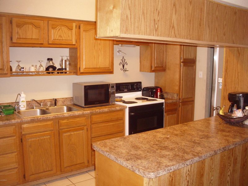 6409 W Keim Dr, Glendale, AZ 85301