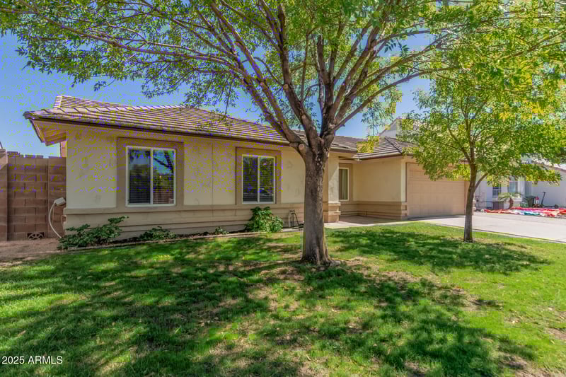 641 38th St, Mesa, AZ 85205