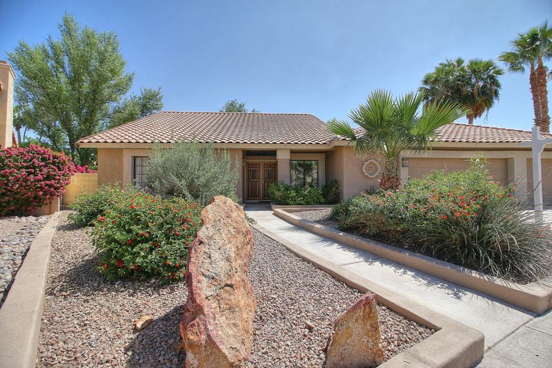 641 S Scallop Dr, Gilbert, AZ 85233