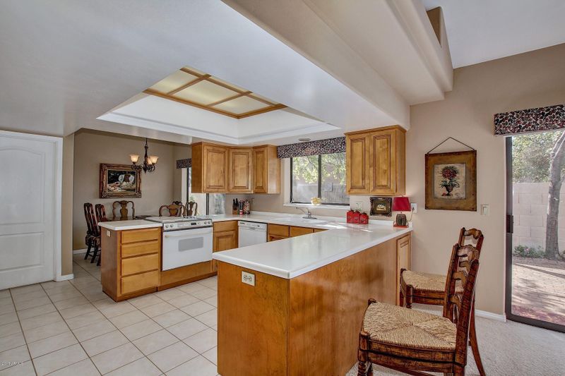 641 W Glenn Dr, Phoenix, AZ 85021