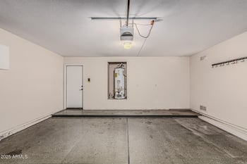 6410 Buckskin Trl, Phoenix, AZ 85083