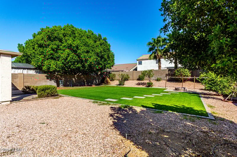 6410 Buckskin Trl, Phoenix, AZ 85083