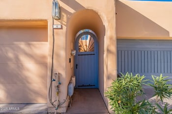 6411 River Dr #6, Tempe, AZ 85283