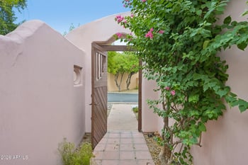 6411 S River Dr #1, Tempe, AZ 85283