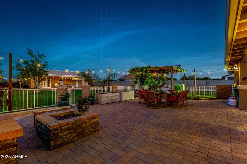 6413 171st Ln, Waddell, AZ 85355