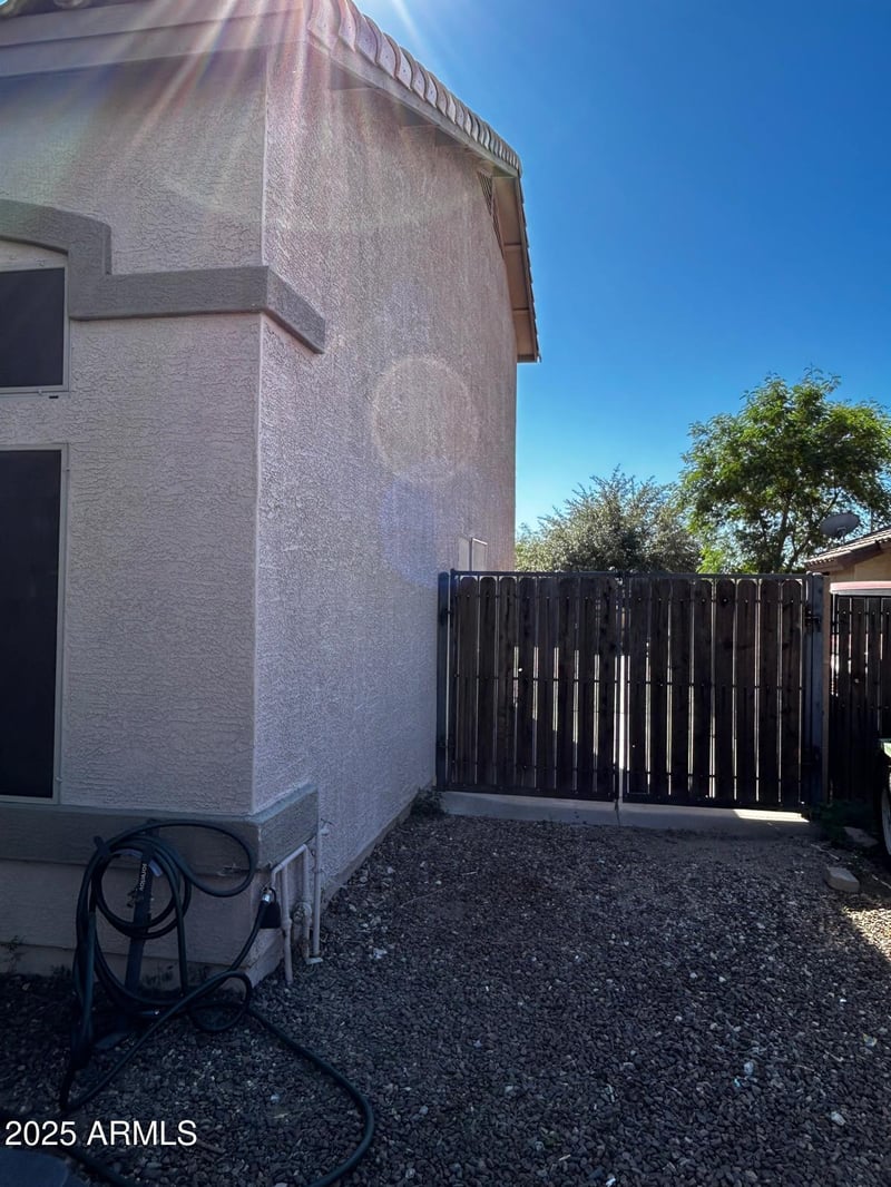 6413 Chickasaw St, Phoenix, AZ 85043