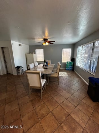 6413 Chickasaw St, Phoenix, AZ 85043