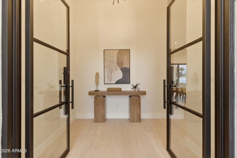 6413 N 82nd Way, Scottsdale, AZ 85250