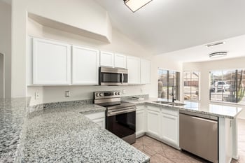 6414 Briles Rd, Phoenix, AZ 85083
