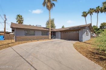 6414 N 45th Ave, Glendale, AZ 85301