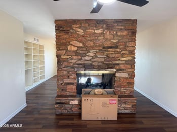 6415 Montezuma St, Phoenix, AZ 85041