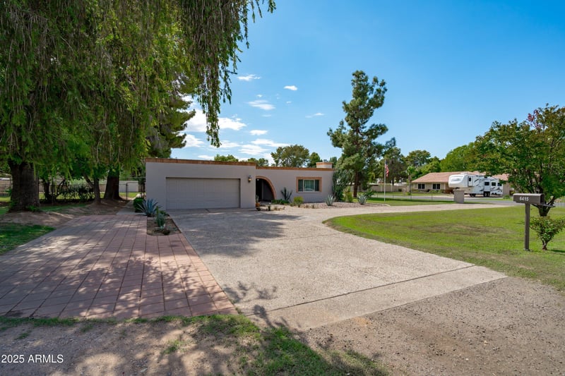 6415 Surrey Ave, Glendale, AZ 85304