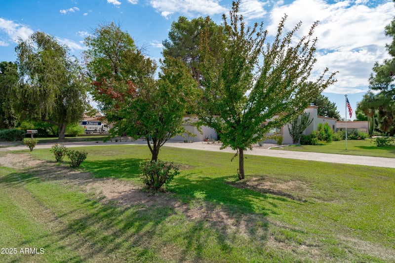 6415 Surrey Ave, Glendale, AZ 85304