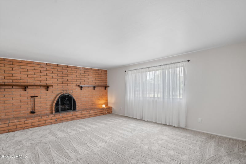 6415 Surrey Ave, Glendale, AZ 85304