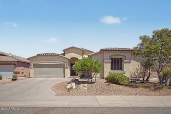6415 Straight Arrow Ln, Phoenix, AZ 85083