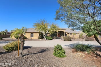 6416 Parkside Ln, Glendale, AZ 85310