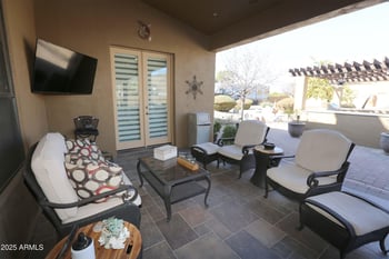 6416 Parkside Ln, Glendale, AZ 85310