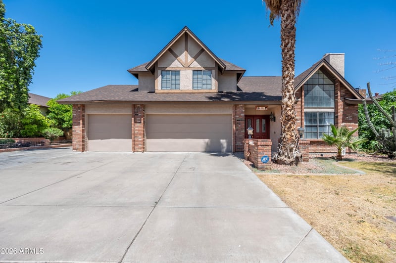 6416 W Shangri La Rd, Glendale, AZ 85304
