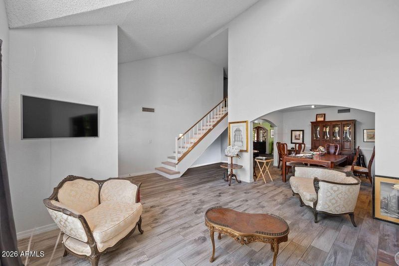 6416 W Shangri La Rd, Glendale, AZ 85304