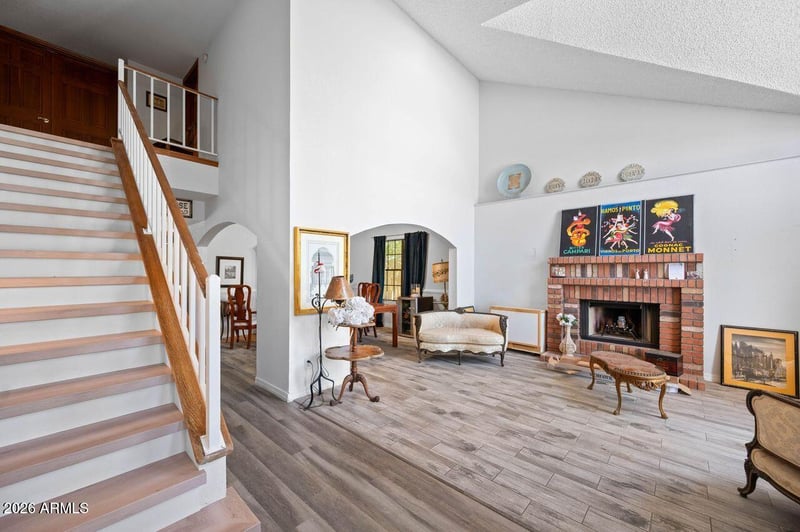 6416 W Shangri La Rd, Glendale, AZ 85304