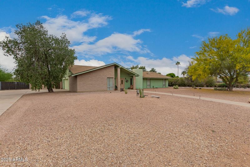 6417 E Mescal St, Scottsdale, AZ 85254