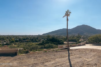 6418 E Joshua Tree Ln #2, Paradise Valley, AZ 85253