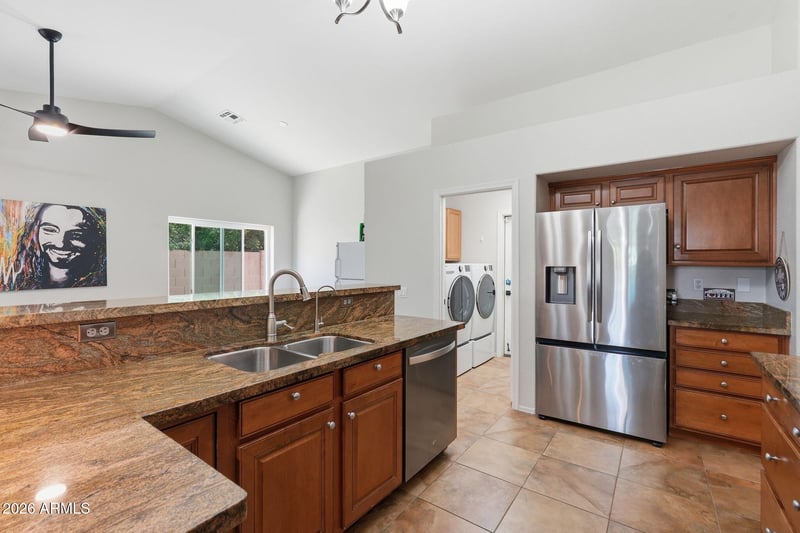 6418 W Irma Ln, Glendale, AZ 85308