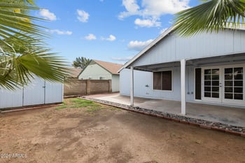 6418 W Saguaro Dr, Glendale, AZ 85304