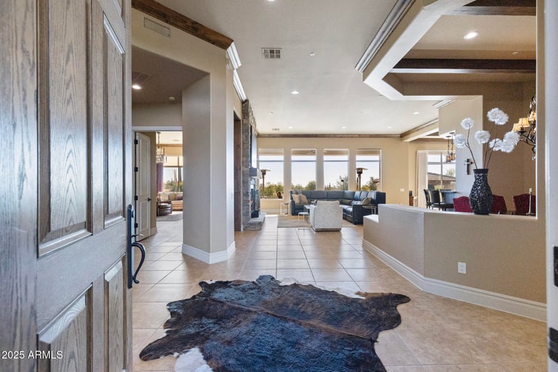 6419 Greythorn Dr, Scottsdale, AZ 85266