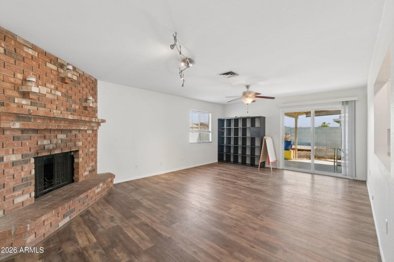 642 W Magdalena Dr, Tempe, AZ 85283