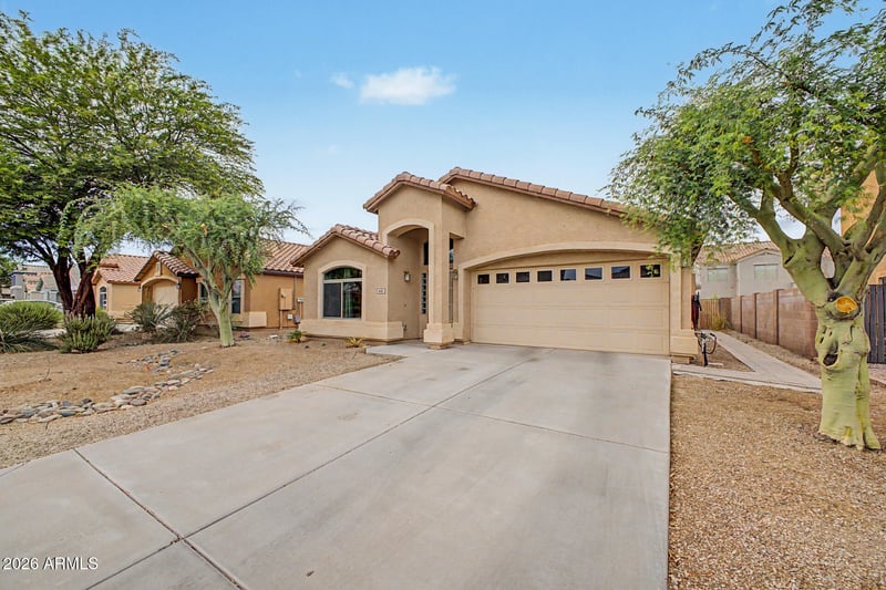 642 Mesquite Tree Ln, San Tan Valley, AZ 85143