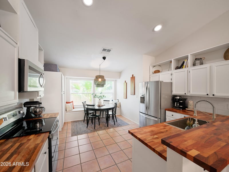 6420 E Paradise Ln, Scottsdale, AZ 85254