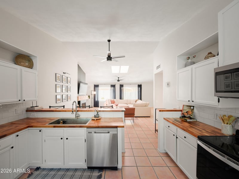6420 E Paradise Ln, Scottsdale, AZ 85254