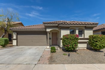 6420 Sophie Ln, Laveen, AZ 85339