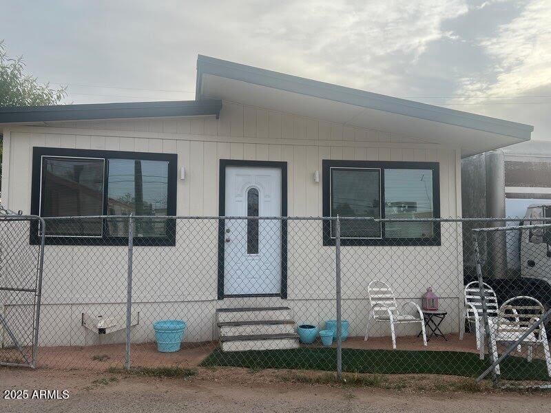 6420 Van Buren St #B4, Phoenix, AZ 85043