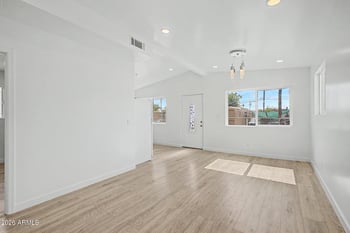 6420 Van Buren St #B4, Phoenix, AZ 85043