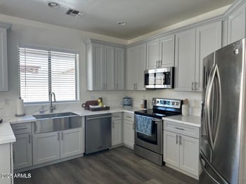 6421 23rd Dr, Phoenix, AZ 85041