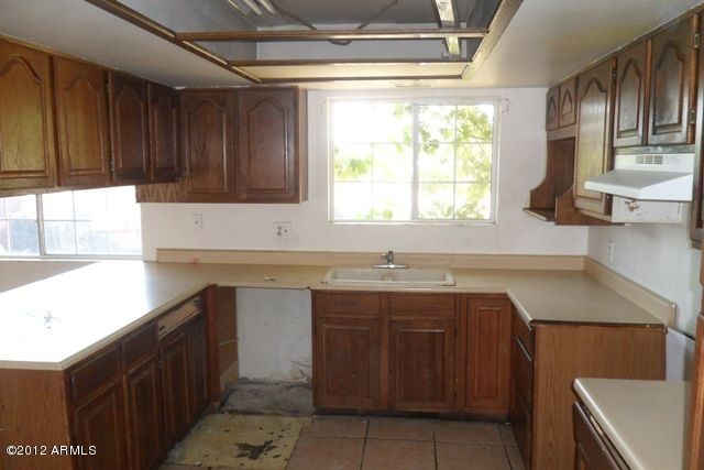 6421 W Cavalier Dr, Glendale, AZ 85301