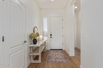 6422 Brookhart Way, Phoenix, AZ 85083