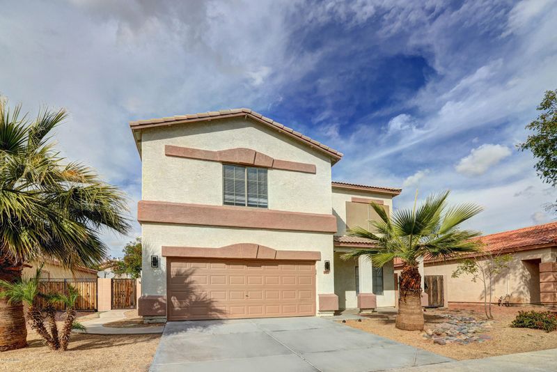 6422 W Pioneer St, Phoenix, AZ 85043