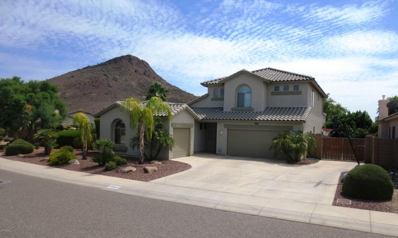 6423 W Maya Way, Phoenix, AZ 85083