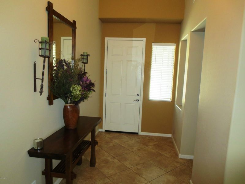 6423 W Maya Way, Phoenix, AZ 85083