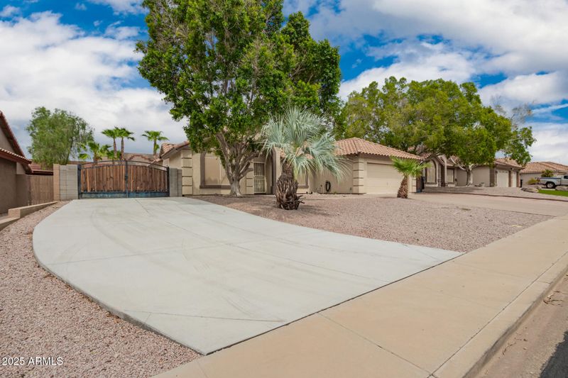 6424 E Quartz St, Mesa, AZ 85215