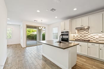 6425 17th St, Phoenix, AZ 85016