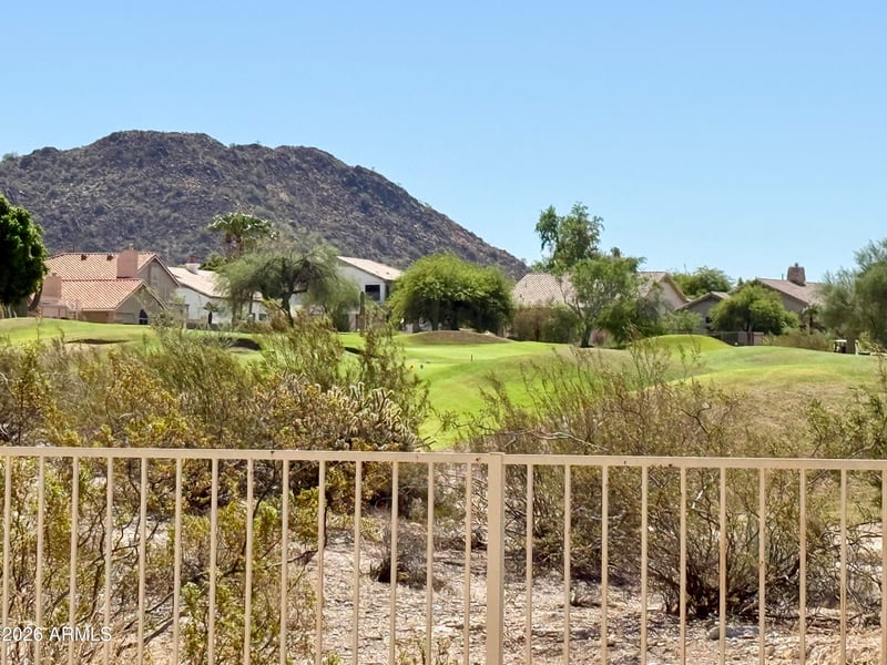 6425 E Redmont Dr, Mesa, AZ 85215